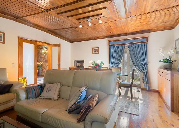 Semesterbostad Casa Outeiro De Cima - Casa Rustica Tipica Serrana - - Serra Da Estrela